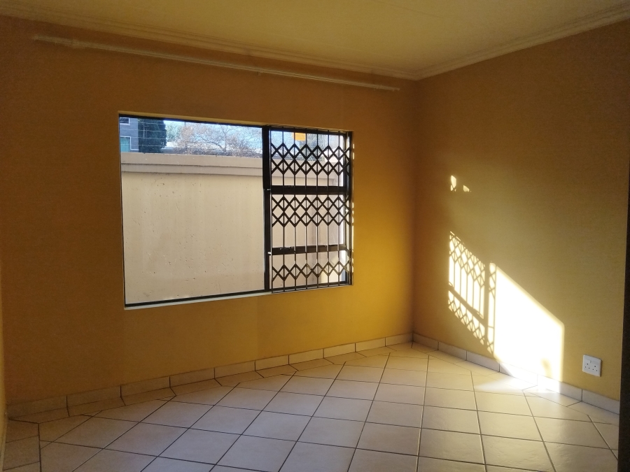 2 Bedroom Property for Sale in Potchefstroom North West